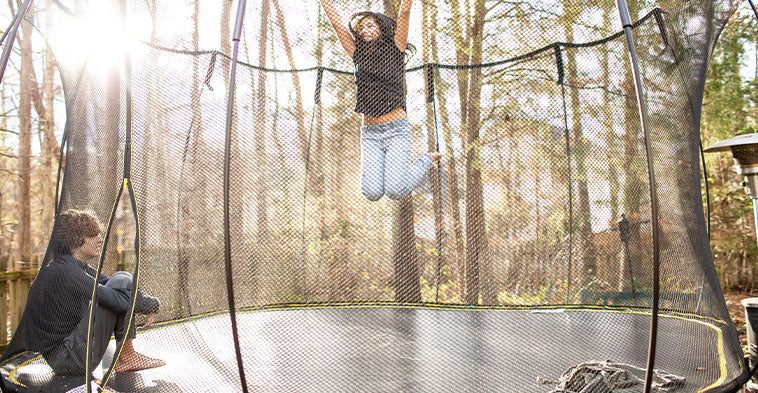 Viicaa Outdoor Trampoline for Kids and Adults