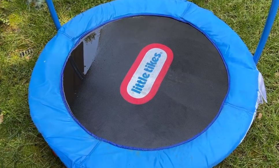 1- Little Tikes 3' Trampoline – Amazon Exclusive